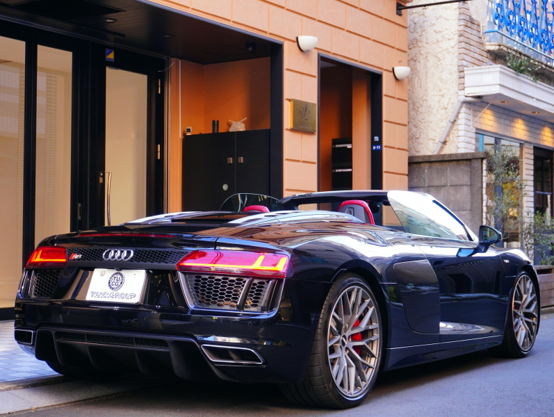アウディ R8 ｽﾊﾟｲﾀﾞｰ 5.2 FSI V10 Quattro　正規D車 左H ﾚｯﾄﾞﾌｧｲﾝﾅｯﾊﾟﾚｻﾞｰｽﾎﾟｰﾂｼｰﾄ ﾌﾙﾚｻﾞｰﾄﾘﾑ 純正MMIﾅﾋﾞ ﾊﾞｰﾁｬﾙｺｯｸﾋﾟｯﾄ OP20ｲﾝﾁAW　2年保証