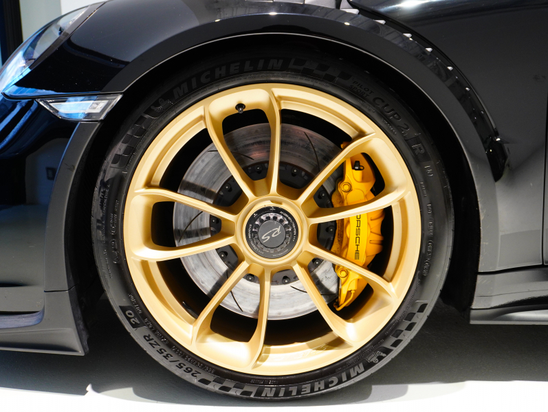 ポルシェ 911(Type991.2) GT3 RS ｸﾗﾌﾞｽﾎﾟｰﾂ&ｽﾎﾟｰﾂｸﾛﾉPKG　正規D車 1ｵｰﾅｰ Fﾘﾌﾀｰ ｶｰﾎﾞﾝﾊﾞｹｯﾄ PCMﾅﾋﾞ Bｶﾒﾗ BOSEｻｳﾝﾄﾞ LEDﾍｯﾄﾞﾗｲﾄPDLS+ 20&21ｲﾝﾁAW