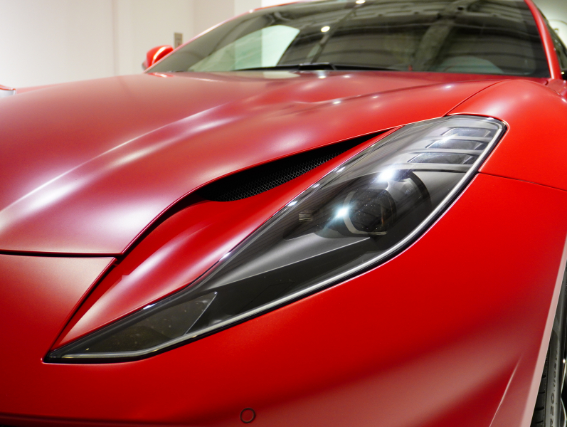 フェラーリ 812 スーパーファスト F1 DCT　正規D車 左H ｶｰﾎﾞﾝﾌｧｲﾊﾞｰﾄﾞﾗｲﾊﾞｰｿﾞｰﾝ+LEDｽﾃｱﾘﾝｸﾞ ｻｽﾍﾟﾝｼｮﾝﾘﾌﾀｰ ﾌﾙ電動ﾃﾞｲﾄﾅｼｰﾄ 純正ﾅﾋﾞ ﾊﾟｰｷﾝｸﾞｶﾒﾗ ｶｰﾎﾞﾝｲﾝﾃﾘｱ ﾊﾟｯｾﾝｼﾞｬｰﾃﾞｨｽﾌﾟﾚｲ 鍛造20AW ﾏｯﾄPPF