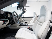 ポルシェ 911(Type992) カレラS カブリオレ スポーツクロノPKG 正規D車 左H 1オーナー エントリーD フルレザーツートンインテリア グレー革 純正PCMナビ CarPlay アクティブセーフティ サラウンドカメラ カレラS20/21AW 2年保証