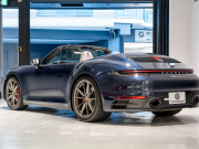 ポルシェ 911(Type992) カレラS カブリオレ スポーツクロノPKG 正規D車 左H 1オーナー エントリーD フルレザーツートンインテリア グレー革 純正PCMナビ CarPlay アクティブセーフティ サラウンドカメラ カレラS20/21AW 2年保証