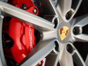 ポルシェ 911(Type992) カレラS カブリオレ スポーツクロノPKG 正規D車 左H 1オーナー エントリーD フルレザーツートンインテリア グレー革 純正PCMナビ CarPlay アクティブセーフティ サラウンドカメラ カレラS20/21AW 2年保証