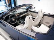 ポルシェ 911(Type992) カレラS カブリオレ スポーツクロノPKG 正規D車 左H 1オーナー エントリーD フルレザーツートンインテリア グレー革 純正PCMナビ CarPlay アクティブセーフティ サラウンドカメラ カレラS20/21AW 2年保証