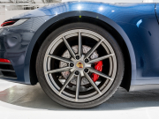 ポルシェ 911(Type992) カレラS カブリオレ スポーツクロノPKG 正規D車 左H 1オーナー エントリーD フルレザーツートンインテリア グレー革 純正PCMナビ CarPlay アクティブセーフティ サラウンドカメラ カレラS20/21AW 2年保証