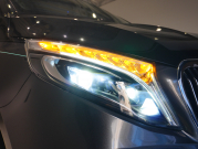 メルセデスベンツ Vクラス V220d ｽﾎﾟｰﾂﾛﾝｸﾞ ﾚｰﾀﾞｰP　ﾏｲﾊﾞｯﾊ仕様 ｴｸﾞｾｸﾃｨﾌﾞｼｰﾄ TVﾓﾆﾀｰ付ﾊﾟｰﾃｰｼｮﾝ 4人乗り ﾂｰﾄﾝﾗｯﾋﾟﾝｸﾞ　2年保証付