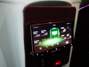 メルセデスベンツ Vクラス V220d ｽﾎﾟｰﾂﾛﾝｸﾞ ﾚｰﾀﾞｰP　ﾏｲﾊﾞｯﾊ仕様 ｴｸﾞｾｸﾃｨﾌﾞｼｰﾄ TVﾓﾆﾀｰ付ﾊﾟｰﾃｰｼｮﾝ 4人乗り ﾂｰﾄﾝﾗｯﾋﾟﾝｸﾞ　2年保証付