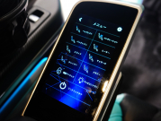 メルセデスベンツ Vクラス V220d ｽﾎﾟｰﾂﾛﾝｸﾞ ﾚｰﾀﾞｰP　ﾏｲﾊﾞｯﾊ仕様 ｴｸﾞｾｸﾃｨﾌﾞｼｰﾄ TVﾓﾆﾀｰ付ﾊﾟｰﾃｰｼｮﾝ 4人乗り ﾂｰﾄﾝﾗｯﾋﾟﾝｸﾞ　2年保証付