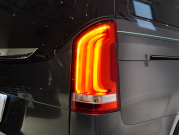 メルセデスベンツ Vクラス V220d ｽﾎﾟｰﾂﾛﾝｸﾞ ﾚｰﾀﾞｰP　ﾏｲﾊﾞｯﾊ仕様 ｴｸﾞｾｸﾃｨﾌﾞｼｰﾄ TVﾓﾆﾀｰ付ﾊﾟｰﾃｰｼｮﾝ 4人乗り ﾂｰﾄﾝﾗｯﾋﾟﾝｸﾞ　2年保証付