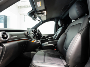 メルセデスベンツ Vクラス V220d ｽﾎﾟｰﾂﾛﾝｸﾞ ﾚｰﾀﾞｰP　ﾏｲﾊﾞｯﾊ仕様 ｴｸﾞｾｸﾃｨﾌﾞｼｰﾄ TVﾓﾆﾀｰ付ﾊﾟｰﾃｰｼｮﾝ 4人乗り ﾂｰﾄﾝｶﾗｰ　2年保証付