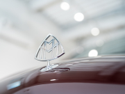 メルセデスベンツ Vクラス V220d ｽﾎﾟｰﾂﾛﾝｸﾞ ﾚｰﾀﾞｰP　ﾏｲﾊﾞｯﾊ仕様 ｴｸﾞｾｸﾃｨﾌﾞｼｰﾄ TVﾓﾆﾀｰ付ﾊﾟｰﾃｰｼｮﾝ 4人乗り ﾂｰﾄﾝｶﾗｰ　2年保証付