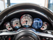 ポルシェ 911(Type991.2) ﾀｰﾎﾞ ｶﾌﾞﾘｵﾚ ｽﾎﾟｰﾂｸﾛﾉPKG　MY17 正規D車 左H ACC ｴﾝﾄﾘｰD 赤革 PCMﾅﾋﾞ TVﾁｭｰﾅｰ Bｶﾒﾗ ｶｰﾎﾞﾝｲﾝﾃﾘｱPKG LEDﾍｯﾄﾞﾗｲﾄ OP20ｲﾝﾁAW　2年保証