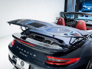 ポルシェ 911(Type991.2) ﾀｰﾎﾞ ｶﾌﾞﾘｵﾚ ｽﾎﾟｰﾂｸﾛﾉPKG　MY17 正規D車 左H ACC ｴﾝﾄﾘｰD 赤革 PCMﾅﾋﾞ TVﾁｭｰﾅｰ Bｶﾒﾗ ｶｰﾎﾞﾝｲﾝﾃﾘｱPKG LEDﾍｯﾄﾞﾗｲﾄ OP20ｲﾝﾁAW　2年保証