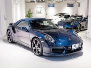 ポルシェ 911(Type991.2) ﾀｰﾎﾞ ｶﾌﾞﾘｵﾚ ｽﾎﾟｰﾂｸﾛﾉPKG　MY17 正規D車 左H ACC ｴﾝﾄﾘｰD 赤革 PCMﾅﾋﾞ TVﾁｭｰﾅｰ Bｶﾒﾗ ｶｰﾎﾞﾝｲﾝﾃﾘｱPKG LEDﾍｯﾄﾞﾗｲﾄ OP20ｲﾝﾁAW　2年保証