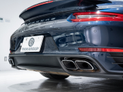 ポルシェ 911(Type991.2) ﾀｰﾎﾞ ｶﾌﾞﾘｵﾚ ｽﾎﾟｰﾂｸﾛﾉPKG　MY17 正規D車 左H ACC ｴﾝﾄﾘｰD 赤革 PCMﾅﾋﾞ TVﾁｭｰﾅｰ Bｶﾒﾗ ｶｰﾎﾞﾝｲﾝﾃﾘｱPKG LEDﾍｯﾄﾞﾗｲﾄ OP20ｲﾝﾁAW　2年保証