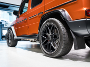 AMG Gクラス G63 ﾏｸﾞﾉﾋｰﾛｰｴﾃﾞｨｼｮﾝ　正規D車 100台限定 黒革 SR ﾅﾋﾞTV ﾌﾙｾｸﾞ Burmester AMGﾊﾟﾌｫｰﾏﾝｽｽﾃｱ 専用22AW ﾛｰﾀﾞｳﾝ ﾊﾞﾝﾊﾟｶﾞｰﾄﾞ　2年保証