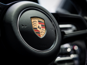 ポルシェ 718 ケイマン GT4 6MT クラブスポーツ&クロノPKG 正規D車 右H フルバケットシート PCMナビ Bカメラ CarPlay キセノンヘッドライト スポーツEX 2年保証