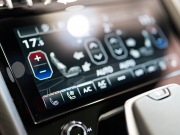 ランボルギーニ ウルス 4.0 ﾊｲｳｪｲ&ｱｰﾊﾞﾝﾛｰﾄﾞPKG　正規D車 左H 5人乗り B/KｽﾀｲﾙPKG 黒革 ﾋｰﾀｰ&ﾍﾞﾝﾁﾚｰﾀｰ ﾊﾟﾉﾗﾏSR 純正ﾅﾋﾞTV ﾄｯﾌﾟﾋﾞｭｰｶﾒﾗ Bang&Olufsen ﾍｯﾄﾞｱｯﾌﾟD 23ｲﾝﾁTaigeteAW　新車保証