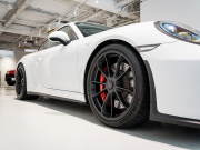 ポルシェ 911(Type991.2) GT3 ｸﾗﾌﾞｽﾎﾟｰﾂ&ｽﾎﾟｰﾂｸﾛﾉPKG　正規D車 ﾌﾛﾝﾄﾘﾌﾄ ﾚｻﾞｰｲﾝﾃﾘｱ ﾌﾙﾊﾞｹｯﾄｼｰﾄ 純正PCMﾅﾋﾞ ﾘﾊﾞｰｼﾝｸﾞｶﾒﾗ CarPlay ｷｬﾗﾗﾎﾜｲﾄ　2年保証