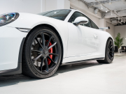 ポルシェ 911(Type991.2) GT3 ｸﾗﾌﾞｽﾎﾟｰﾂ&ｽﾎﾟｰﾂｸﾛﾉPKG　正規D車 ﾌﾛﾝﾄﾘﾌﾄ ﾚｻﾞｰｲﾝﾃﾘｱ ﾌﾙﾊﾞｹｯﾄｼｰﾄ 純正PCMﾅﾋﾞ ﾘﾊﾞｰｼﾝｸﾞｶﾒﾗ CarPlay ｷｬﾗﾗﾎﾜｲﾄ　2年保証