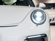 ポルシェ 911(Type991.2) GT3 ｸﾗﾌﾞｽﾎﾟｰﾂ&ｽﾎﾟｰﾂｸﾛﾉPKG　正規D車 ﾌﾛﾝﾄﾘﾌﾄ ﾚｻﾞｰｲﾝﾃﾘｱ ﾌﾙﾊﾞｹｯﾄｼｰﾄ 純正PCMﾅﾋﾞ ﾘﾊﾞｰｼﾝｸﾞｶﾒﾗ CarPlay ｷｬﾗﾗﾎﾜｲﾄ　2年保証