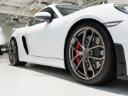 ポルシェ 718 ケイマン GT4 6MT クロノPKG 正規D車 1オーナー 右H レザーインテリアPKG PCMナビ Bカメラ CarPlay キセノンヘッドライト スポーツEX OPカラー 2年保証
