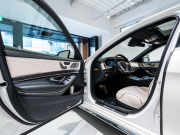 AMG Sクラス S63 4MATIC+ long AMGダイナミック&ショーファー&レーダーPKG 後期モデル 左H MEコネ ポーセレン革 パノラマSR ナビTV フルセグ CarPlay HUD ベンチレーター リアエンタ 社外マフラー 2年保証付