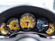 ポルシェ 911(Type991.2) ﾀｰﾎﾞS ｽﾎﾟｰﾂｸﾛﾉPKG　正規D車 ﾚｻﾞｰｲﾝﾃﾘｱ 赤革 PCMﾅﾋﾞ ﾘﾊﾞｰｼﾝｸﾞｶﾒﾗ ﾊﾟｰｸｱｼｽﾄ Carplay PCCB BOSEｻｳﾝﾄﾞ OPｶﾗｰ 　2年保証付