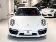 ポルシェ 911(Type991.2) ﾀｰﾎﾞS ｽﾎﾟｰﾂｸﾛﾉPKG　正規D車 ﾚｻﾞｰｲﾝﾃﾘｱ 赤革 PCMﾅﾋﾞ ﾘﾊﾞｰｼﾝｸﾞｶﾒﾗ ﾊﾟｰｸｱｼｽﾄ Carplay PCCB BOSEｻｳﾝﾄﾞ OPｶﾗｰ 　2年保証付