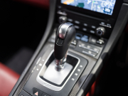 ポルシェ 911(Type991.2) ﾀｰﾎﾞS ｽﾎﾟｰﾂｸﾛﾉPKG　正規D車 ﾚｻﾞｰｲﾝﾃﾘｱ 赤革 PCMﾅﾋﾞ ﾘﾊﾞｰｼﾝｸﾞｶﾒﾗ ﾊﾟｰｸｱｼｽﾄ Carplay PCCB BOSEｻｳﾝﾄﾞ OPｶﾗｰ 　2年保証付