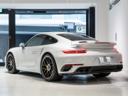 ポルシェ 911(Type991.2) ﾀｰﾎﾞS ｽﾎﾟｰﾂｸﾛﾉPKG　正規D車 ﾚｻﾞｰｲﾝﾃﾘｱ 赤革 PCMﾅﾋﾞ ﾘﾊﾞｰｼﾝｸﾞｶﾒﾗ ﾊﾟｰｸｱｼｽﾄ Carplay PCCB BOSEｻｳﾝﾄﾞ OPｶﾗｰ 　2年保証付