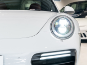 ポルシェ 911(Type991.2) ﾀｰﾎﾞS ｽﾎﾟｰﾂｸﾛﾉPKG　正規D車 ﾚｻﾞｰｲﾝﾃﾘｱ 赤革 PCMﾅﾋﾞ ﾘﾊﾞｰｼﾝｸﾞｶﾒﾗ ﾊﾟｰｸｱｼｽﾄ Carplay PCCB BOSEｻｳﾝﾄﾞ OPｶﾗｰ 　2年保証付