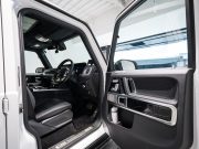 メルセデスベンツ Gクラス G400d AMGﾗｲﾝ ﾗｸﾞｼﾞｭｱﾘｰPKG　正規D車 ﾅｲﾄPKG仕様 右H Meｺﾈｸﾄ 黒革 ｻﾝﾙｰﾌ 純正ﾅﾋﾞTV Burmester 電動ｻｲﾄﾞｽﾃｯﾌﾟ ﾌﾞﾗｯｸﾍﾟｲﾝﾄ20AW　2年保証