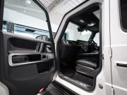 メルセデスベンツ Gクラス G400d AMGﾗｲﾝ ﾗｸﾞｼﾞｭｱﾘｰPKG　正規D車 ﾅｲﾄPKG仕様 右H Meｺﾈｸﾄ 黒革 ｻﾝﾙｰﾌ 純正ﾅﾋﾞTV Burmester 電動ｻｲﾄﾞｽﾃｯﾌﾟ ﾌﾞﾗｯｸﾍﾟｲﾝﾄ20AW　2年保証