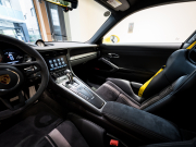 ポルシェ 911(Type991.2) GT3 クラブスポーツ&スポーツクロノPKG 正規D車 Fリフター PCCB フルバケットシート 純正PCMナビ リバーシングカメラ CarPlay LEDヘッドライト 20AW 2年保証