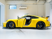 ポルシェ 911(Type991.2) GT3 クラブスポーツ&スポーツクロノPKG 正規D車 Fリフター PCCB フルバケットシート 純正PCMナビ リバーシングカメラ CarPlay LEDヘッドライト 20AW 2年保証