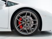 ランボルギーニ ウラカン Spyder LP580-2　正規D車 Bianco Icarus ﾌﾛﾝﾄﾘﾌﾀｰ ﾌﾙ電動ｼｰﾄ Q-citura 純正ﾅﾋﾞ ﾘｱｶﾒﾗ ﾏｸﾞﾈﾄﾚｵﾛｼﾞｶﾙｻｽ NOVITECｻｽ ｽﾎﾟｰﾂｴｷｿﾞｰｽﾄ 鍛造20AW