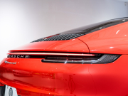 ポルシェ 911(Type992) ｶﾚﾗ4S ｽﾎﾟｰﾂｸﾛﾉPKG　正規D車 左H Fﾘﾌﾄ PDCC ｴﾝﾄﾘｰD ﾌﾙﾚｻﾞｰｲﾝﾃﾘｱ ﾎﾞﾙﾄﾞｰﾚｯﾄﾞ革 軽量ｶｰﾎﾞﾝﾙｰﾌ 純正PCMﾅﾋﾞ CarPlay ACC ｻﾗｳﾝﾄﾞｶﾒﾗ ｶﾚﾗS20/21AW　2年保証