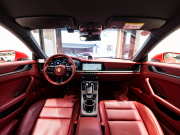 ポルシェ 911(Type992) ｶﾚﾗ4S ｽﾎﾟｰﾂｸﾛﾉPKG　正規D車 左H Fﾘﾌﾄ PDCC ｴﾝﾄﾘｰD ﾌﾙﾚｻﾞｰｲﾝﾃﾘｱ ﾎﾞﾙﾄﾞｰﾚｯﾄﾞ革 軽量ｶｰﾎﾞﾝﾙｰﾌ 純正PCMﾅﾋﾞ CarPlay ACC ｻﾗｳﾝﾄﾞｶﾒﾗ ｶﾚﾗS20/21AW　2年保証