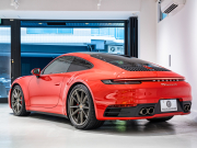 ポルシェ 911(Type992) ｶﾚﾗ4S ｽﾎﾟｰﾂｸﾛﾉPKG　正規D車 左H Fﾘﾌﾄ PDCC ｴﾝﾄﾘｰD ﾌﾙﾚｻﾞｰｲﾝﾃﾘｱ ﾎﾞﾙﾄﾞｰﾚｯﾄﾞ革 軽量ｶｰﾎﾞﾝﾙｰﾌ 純正PCMﾅﾋﾞ CarPlay ACC ｻﾗｳﾝﾄﾞｶﾒﾗ ｶﾚﾗS20/21AW　2年保証