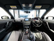 日産 GT-R Spec V　ｵﾘｼﾞﾅﾙｶｰﾎﾞﾝﾎﾞﾃﾞｨ 強化ｸﾗｯﾁ ﾊｲﾌﾛｰﾀｰﾋﾞﾝ SAURUSﾁｭｰﾝ800馬力 ﾄﾗｽﾄﾏﾌﾗｰ RECAROﾊﾞｹｯﾄｼｰﾄ 純正ﾅﾋﾞ BOSE 大口径ﾌﾞﾚｰｷﾃﾞｨｽｸ 各種ｶｽﾀﾑ多数