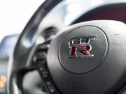 日産 GT-R Spec V　ｵﾘｼﾞﾅﾙｶｰﾎﾞﾝﾎﾞﾃﾞｨ 強化ｸﾗｯﾁ ﾊｲﾌﾛｰﾀｰﾋﾞﾝ SAURUSﾁｭｰﾝ800馬力 ﾄﾗｽﾄﾏﾌﾗｰ RECAROﾊﾞｹｯﾄｼｰﾄ 純正ﾅﾋﾞ BOSE 大口径ﾌﾞﾚｰｷﾃﾞｨｽｸ 各種ｶｽﾀﾑ多数