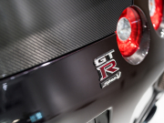 日産 GT-R Spec V　ｵﾘｼﾞﾅﾙｶｰﾎﾞﾝﾎﾞﾃﾞｨ 強化ｸﾗｯﾁ ﾊｲﾌﾛｰﾀｰﾋﾞﾝ SAURUSﾁｭｰﾝ800馬力 ﾄﾗｽﾄﾏﾌﾗｰ RECAROﾊﾞｹｯﾄｼｰﾄ 純正ﾅﾋﾞ BOSE 大口径ﾌﾞﾚｰｷﾃﾞｨｽｸ 各種ｶｽﾀﾑ多数