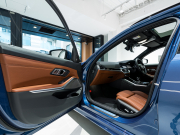 アルピナ D3 S Allrad Touring　正規D車 1ｵｰﾅｰ ｾｰﾌﾃｨPKG ACC ﾌﾙﾚｻﾞｰﾒﾘﾉ ﾀﾙﾄｩｰﾌｫ ﾊﾟﾉﾗﾏSR 全席ﾋｰﾀｰ 純正ﾅﾋﾞ 360ｶﾒﾗ harman/kardon HUD　新車保証継承可