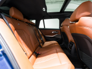 アルピナ D3 S Allrad Touring　正規D車 1ｵｰﾅｰ ｾｰﾌﾃｨPKG ACC ﾌﾙﾚｻﾞｰﾒﾘﾉ ﾀﾙﾄｩｰﾌｫ ﾊﾟﾉﾗﾏSR 全席ﾋｰﾀｰ 純正ﾅﾋﾞ 360ｶﾒﾗ harman/kardon HUD　新車保証継承可