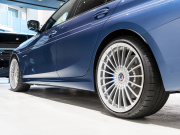 アルピナ D3 S Allrad Touring　正規D車 1ｵｰﾅｰ ｾｰﾌﾃｨPKG ACC ﾌﾙﾚｻﾞｰﾒﾘﾉ ﾀﾙﾄｩｰﾌｫ ﾊﾟﾉﾗﾏSR 全席ﾋｰﾀｰ 純正ﾅﾋﾞ 360ｶﾒﾗ harman/kardon HUD　新車保証継承可