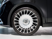 メルセデスベンツ Vクラス V220d ｽﾎﾟｰﾂ ﾛﾝｸﾞ ﾚｰﾀﾞｰP　ﾏｲﾊﾞｯﾊ仕様 ｴｸﾞｾｸﾃｨﾌﾞｼｰﾄ TVﾓﾆﾀｰ付ﾊﾟｰﾃｰｼｮﾝ ﾊﾟﾉﾗﾏSR 4人乗り