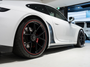 ポルシェ 911(Type992) GT3 PDK クラブスポーツPKG 正規D車 左H フロントリフト フルバケットシート カーボンルーフ PCMナビ CarPlay PDLSティンテッドLEDヘッドライト カーボンインテリアPKG 新車保証