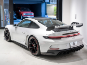 ポルシェ 911(Type992) GT3 PDK クラブスポーツPKG 正規D車 左H フロントリフト フルバケットシート カーボンルーフ PCMナビ CarPlay PDLSティンテッドLEDヘッドライト カーボンインテリアPKG 新車保証