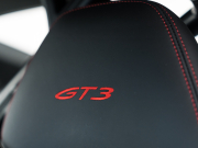 ポルシェ 911(Type992) GT3 PDK クラブスポーツPKG 正規D車 左H フロントリフト フルバケットシート カーボンルーフ PCMナビ CarPlay PDLSティンテッドLEDヘッドライト カーボンインテリアPKG 新車保証