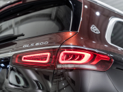 メルセデスマイバッハ GLS GLS600 4MATIC ﾌｧｰｽﾄｸﾗｽPKG　正規D車 4人乗り OPﾂｰﾄﾝｶﾗｰ ﾏﾎｶﾞﾆｰﾌﾞﾗｳﾝ&ﾏｷｱｰﾄﾍﾞｰｼﾞｭｲﾝﾃﾘｱ ﾊﾟﾉﾗﾏSR 純正MBUX 360ｶﾒﾗ Burmesterﾊｲｴﾝﾄﾞ ﾘｱｴﾝﾀｰﾃｲﾝﾒﾝﾄ　新車保証継承可